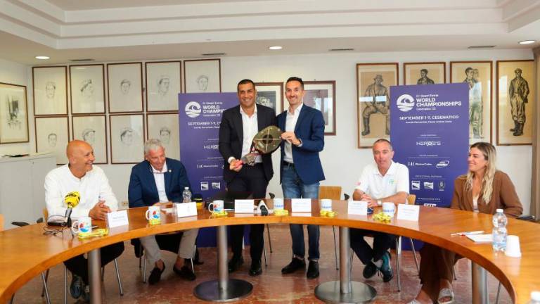 Un momento della conferenza stampa al Palazzo del Turismo