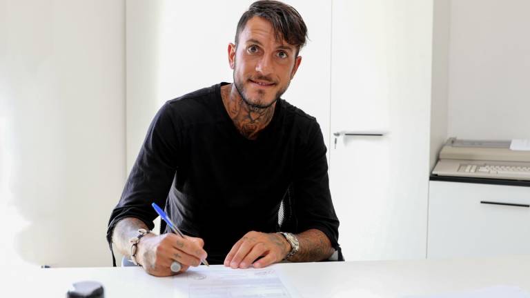 Calcio C: Cesena, l'attaccante Manuel Sarao ha firmato