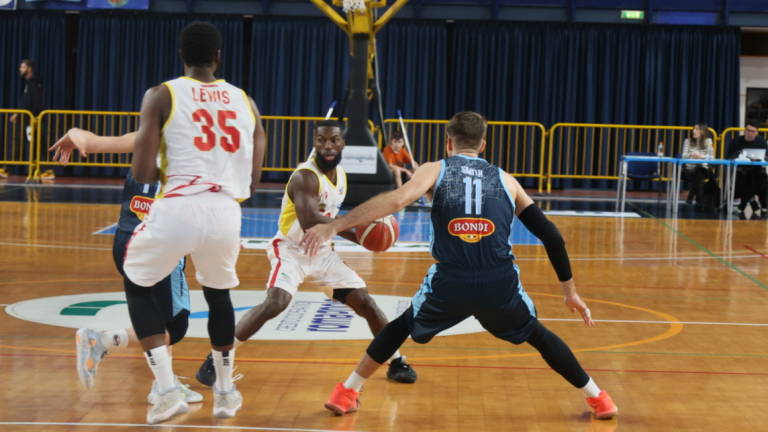 Basket A2, l'OraSì contro Mantova a caccia di punti e fiducia