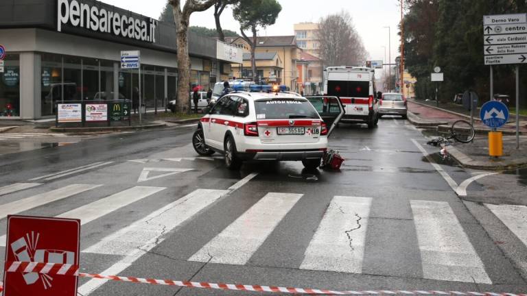 Incidente sull'Emilia a Cesena: morto il ciclista - VIDEO