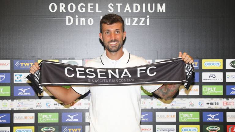 Calciomercato, Cesena: Davide Petermann si presenta (VIDEO)