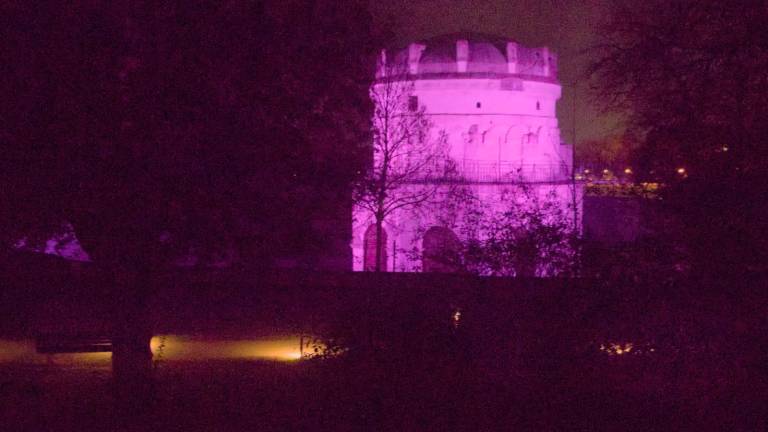 Ravenna indossa l'abito rosa per il Giro d'Italia