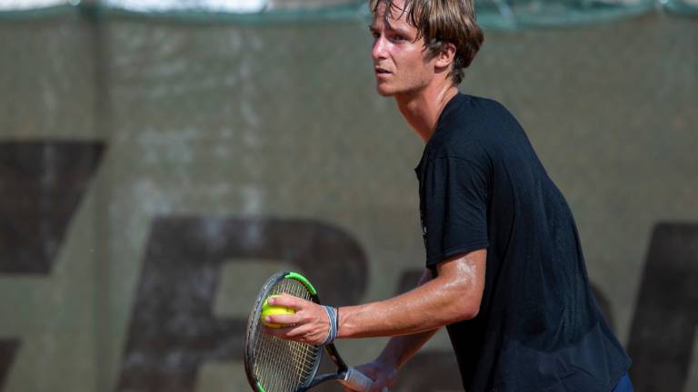 Tennis, Vianello e Perfetti in semifinale nell'Open del Tre Colli Brisighella