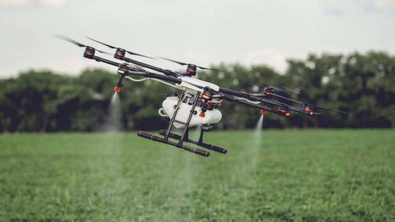 Anche i droni in azione nella lotta alle zanzare per le zone alluvionate in Romagna