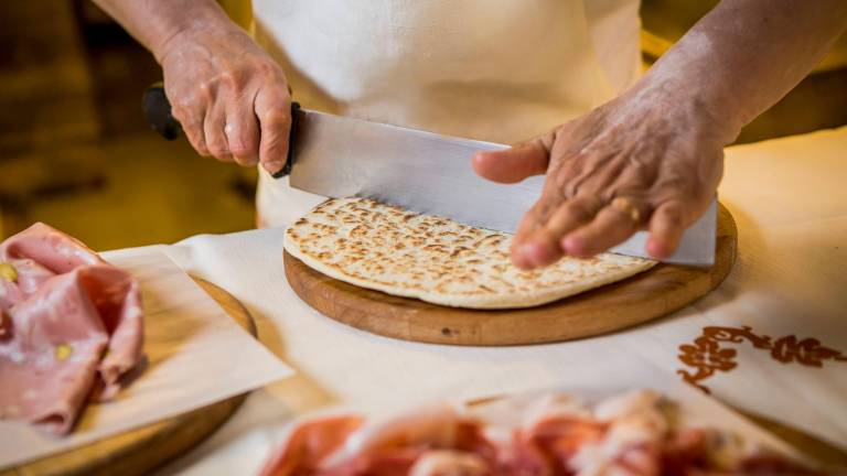 “Il nome piadina non potete usarlo”: il consorzio di tutela blocca un’azienda svizzera