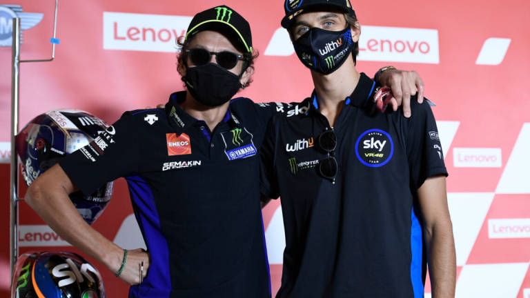 MotoGp, Valentino Rossi ancora positivo: Gp d'Europa a rischio