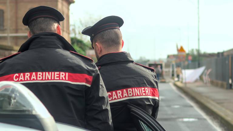 Doveva essere espulso dall’Italia, viaggiava su un’auto rubata trasportando arnesi da scasso a Castiglione di Ravenna