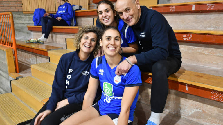 La famiglia Morolli unita dal volley: marito e moglie allenano le figlie alla Bleuline Forlì
