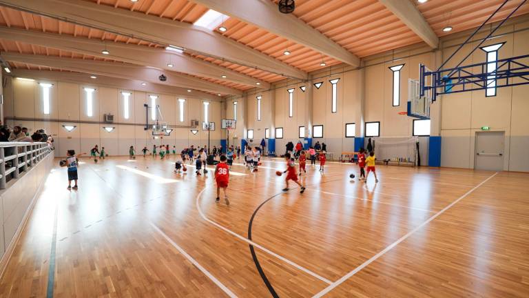 Sant’Agata sul Santerno, riecco il palazzetto dello sport dopo l’alluvione - Gallery