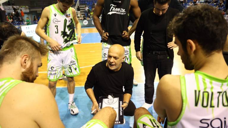 Basket B, Garelli sgrida Faenza: Sconfitti dopo una prova da presuntuosi