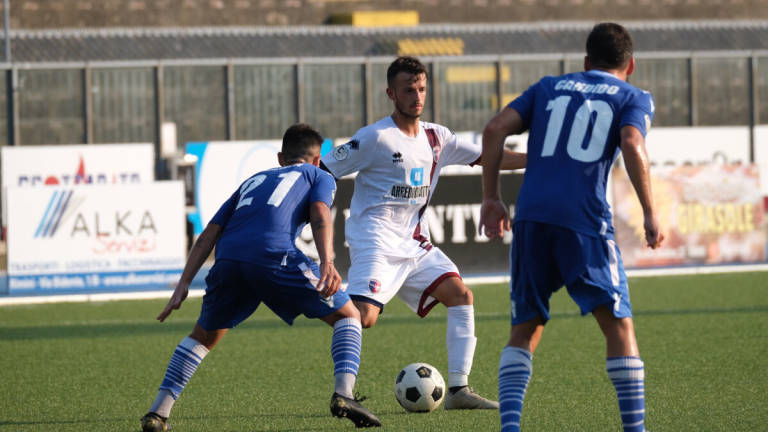 Calcio, la prevendita per il settore ospiti di Imolese-Rimini