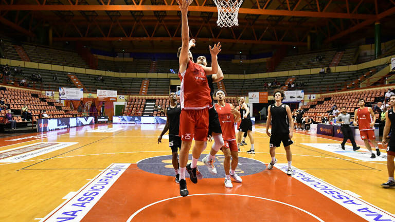 Basket A2, l'Unieuro vince in rimonta l'amichevole con l'Urania