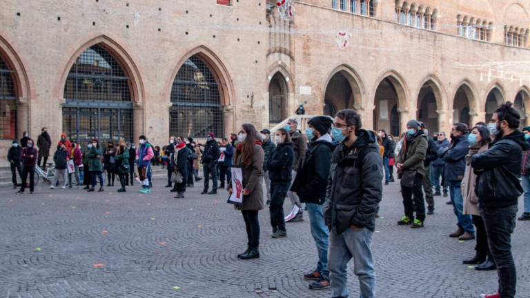 Rimini, il mondo dello spettacolo torna in piazza per protesta