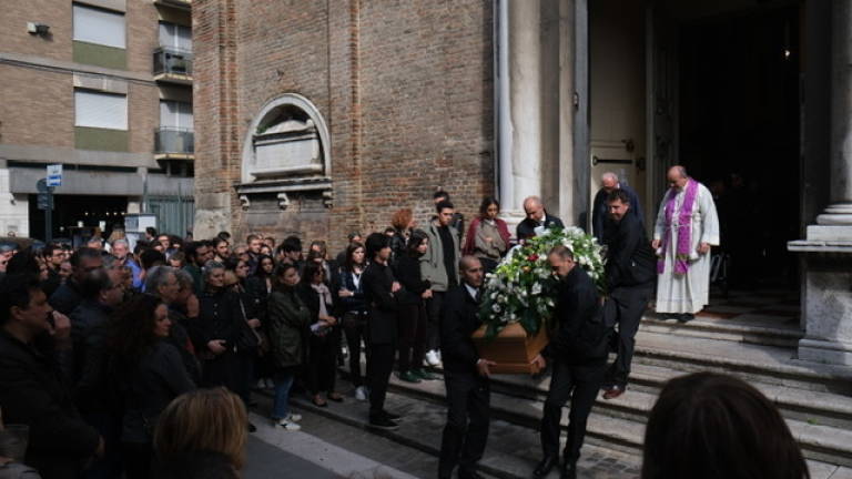 Chiesa gremita a Rimini per il funerale di India Muccioli - FOTO