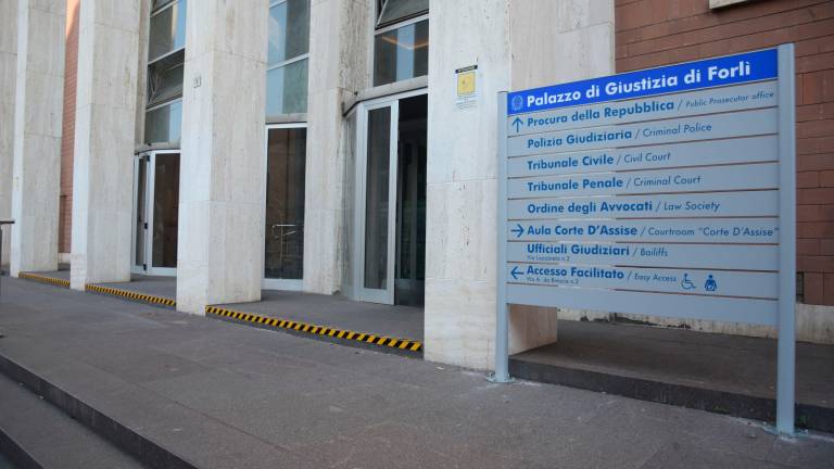 Il tribunale di Forlì foto fabio blaco