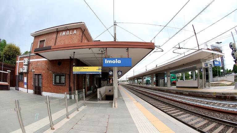 La stazione dei treni di Imola