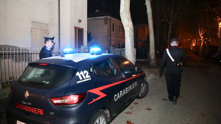 Cesenatico, aggredisce la compagna. Arrestato in Codice rosso