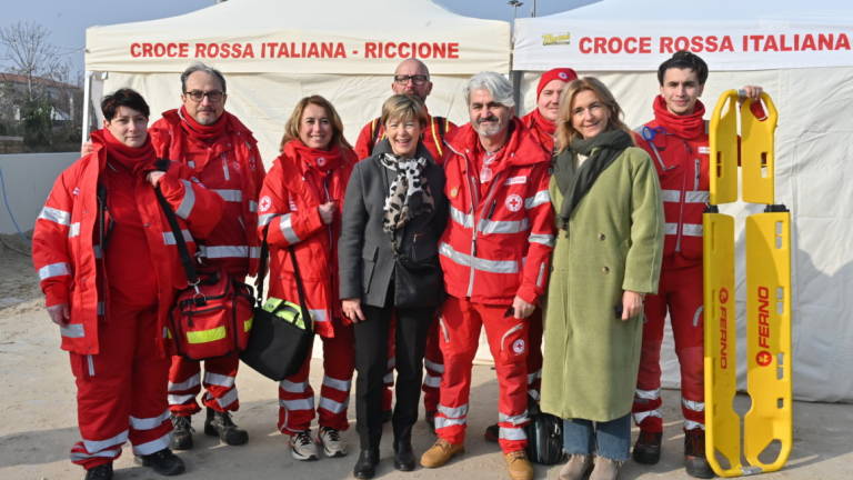 Riccione, la Befana arriva venerdì grazie alle volontarie della Croce Rossa