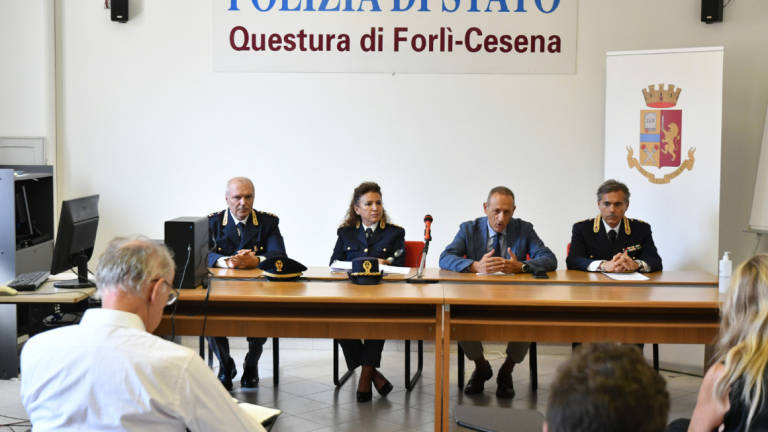 Forlì, sequestrati appartamenti e conti correnti per 700mila euro al santone