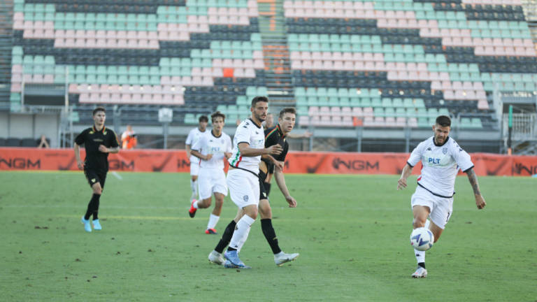 Calcio C, Cesena: da valutare le condizioni di Kontek e Prestia