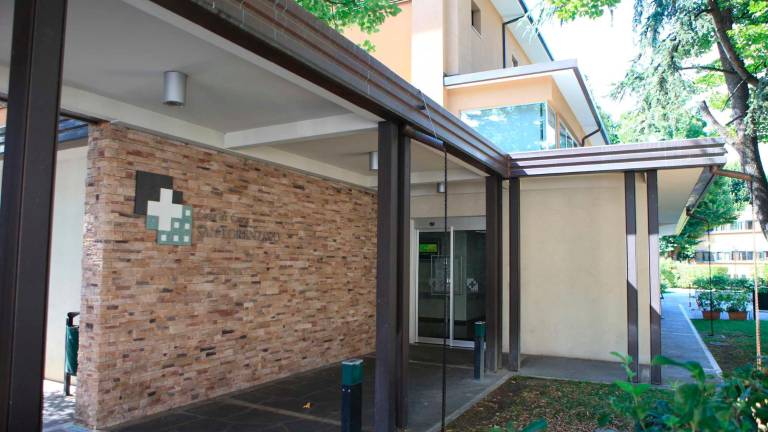 Le zone di ingresso delle cliniche prese di mira dal 45enne