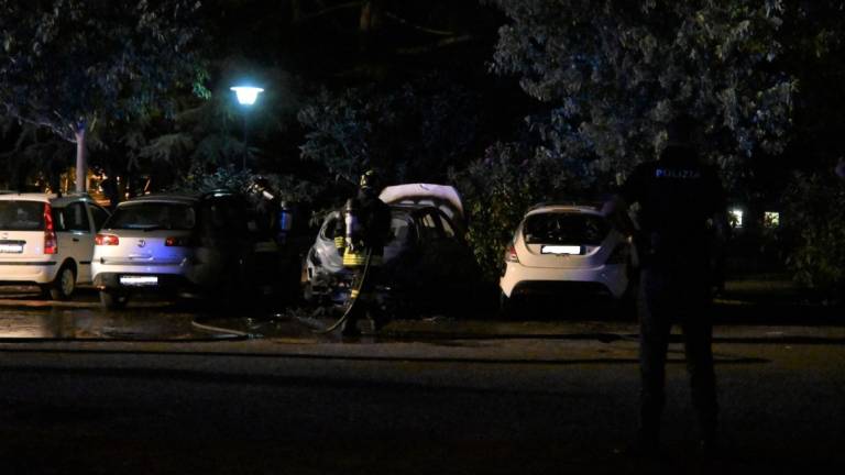 Imola, auto esplode nel cuore della notte in Pedagna