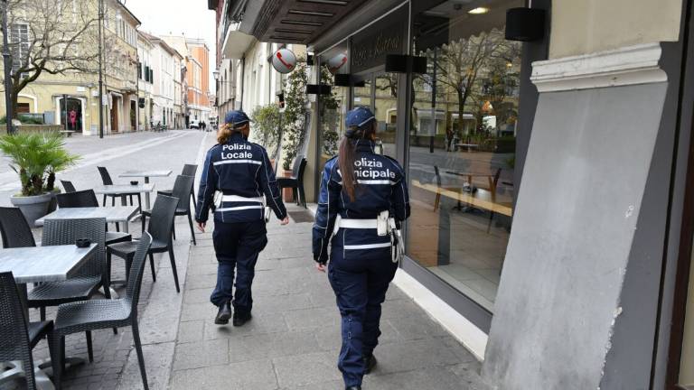 Forlì, controlli anti Covid e sanzioni nei locali pubblici