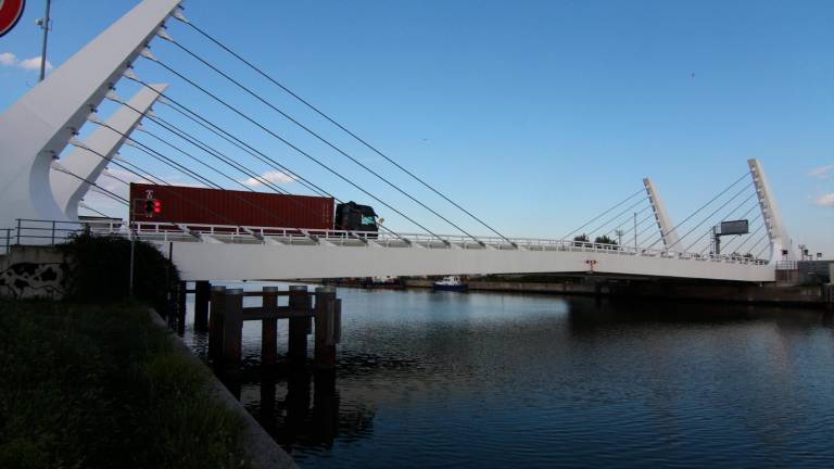 Ravenna, è stato riaperto il ponte mobile