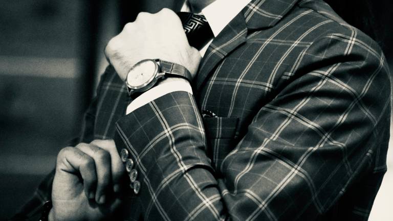 Faenza, “vi spiego io come investire”: il finto broker truffa 4 clienti e intasca 200mila euro