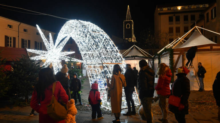 Forlì, si accende il Natale 2021