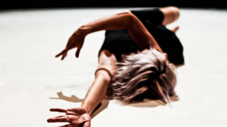 Paola Bianchi, la danza nella rete Nuove posture per il proprio corpo