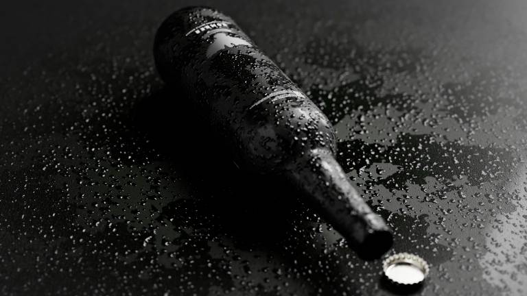 Ravenna: evade, si ubriaca e viene sorpreso mentre orina in strada: scatta l’arresto