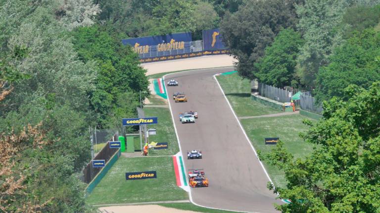 Imola Wec, gli applausi per Kimi Antonelli, il tifo e l’emozione in autodromo il giorno della gara Gallery FOTO MMPH