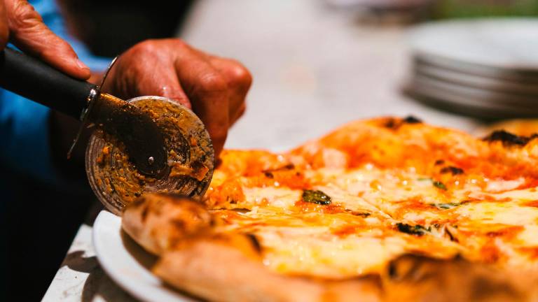 Forno a legna, gas o elettrico: quale offre davvero la miglior pizza fatta in casa