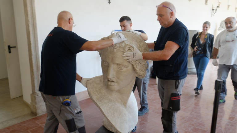 Busti in gesso da Ravenna a Roma per la mostra sul Canova