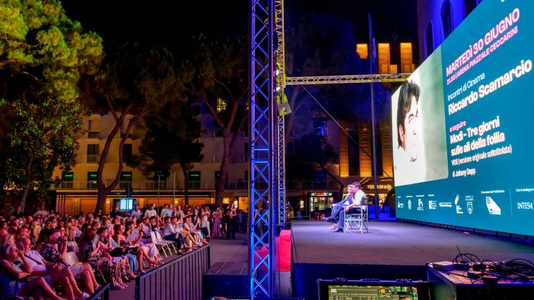 Riccione applaude Riccardo Scamarcio a “Ciné in città” / LA GALLERIA FOTOGRAFICA