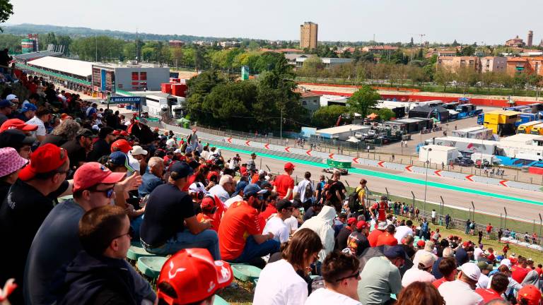 Imola Wec, gli applausi per Kimi Antonelli, il tifo e l’emozione in autodromo il giorno della gara Gallery FOTO MMPH