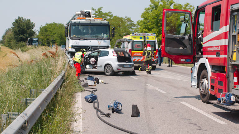 Ravenna, troppi incidenti. Il prefetto: più controlli e manutenzione