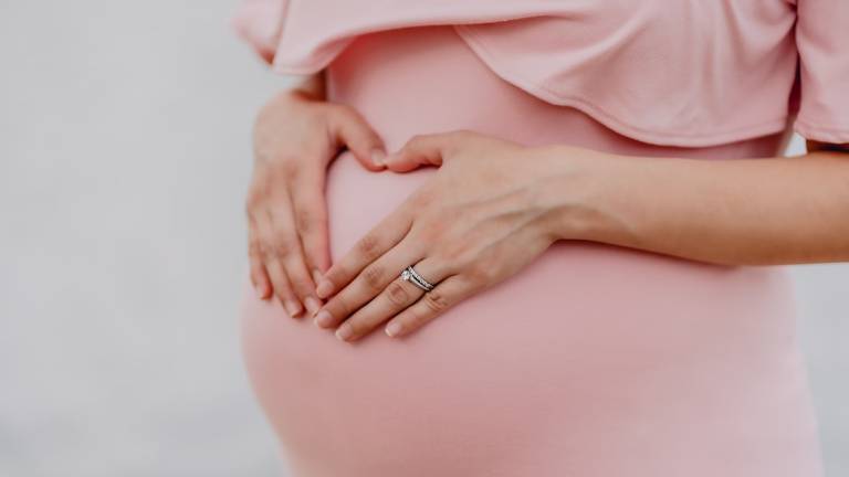 Cesena, la scelta di Arca: un mese di maternità in più nel 2023 in Romagna e Marche