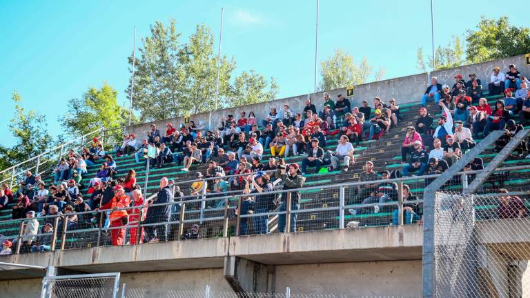 Il Wec infiamma gli appassionati, i tifosi invadono Imola