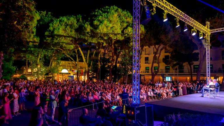 Riccione applaude Riccardo Scamarcio a “Ciné in città” / LA GALLERIA FOTOGRAFICA
