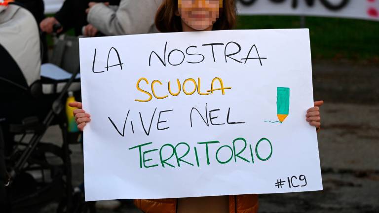 Forlì, accorpamento con Ic 4: protesta di genitori e bambini a Villafranca FOTOGALLERY