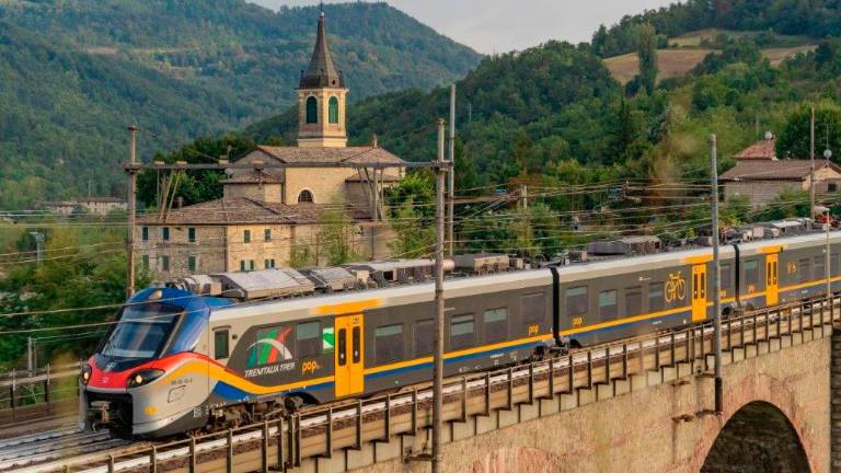Estate, più treni dalla Svizzera per la riviera romagnola