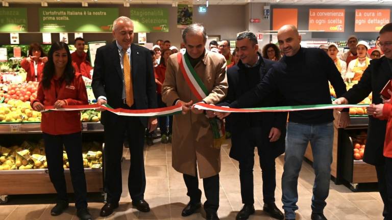 Forlì, inaugurato il nuovo Conad Ronco con 80 lavoratori