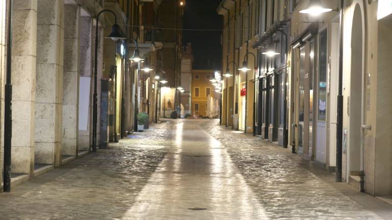 Emilia-Romagna in giallo forse da lunedì, coprifuoco fino al 1° giugno