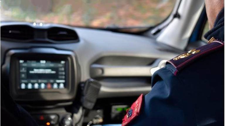 Rimini, rissa fuori da un locale durante una festa privata ma nessuno collabora con la Polizia