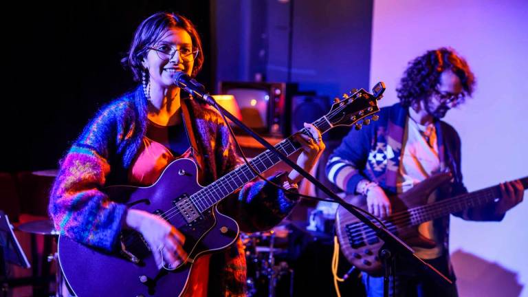 Cesena, Giorgia Macrelli diventa gem: l’assessora cantautrice in concerto per lanciare il suo Ep