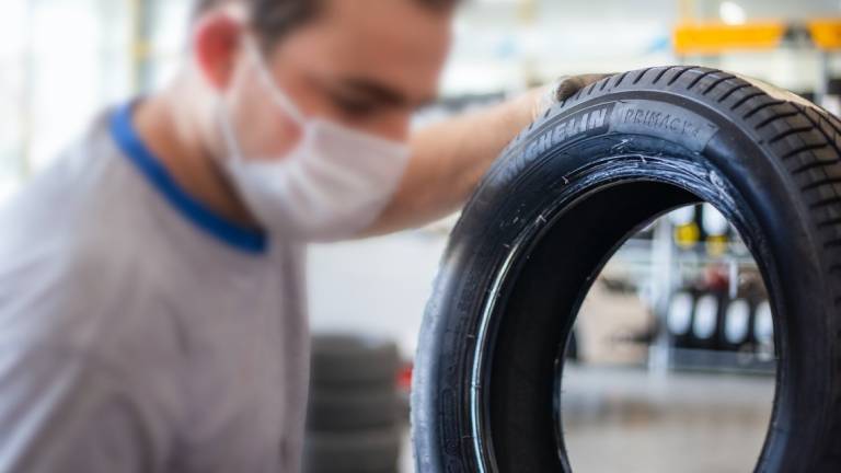 Dal 15 novembre scatta l'obbligo di montare pneumatici invernali: ecco quali multe si rischiano