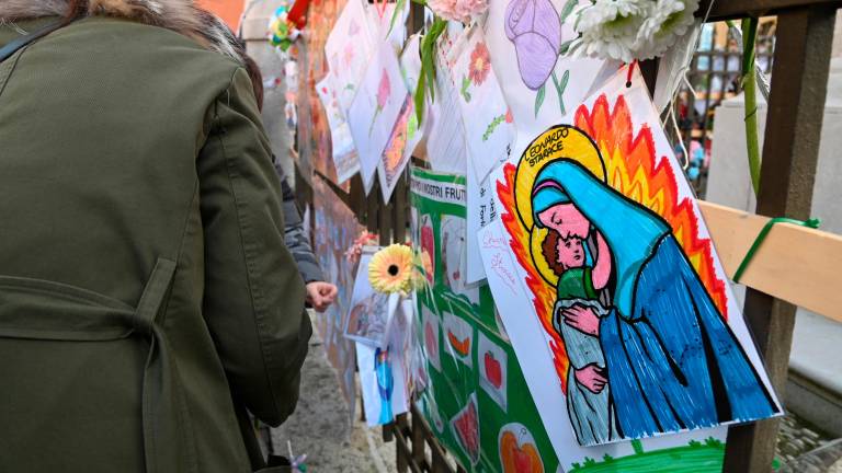 Forlì, la Fiorita dei bambini per la Madonna del Fuoco VIDEO E FOTOGALLERY