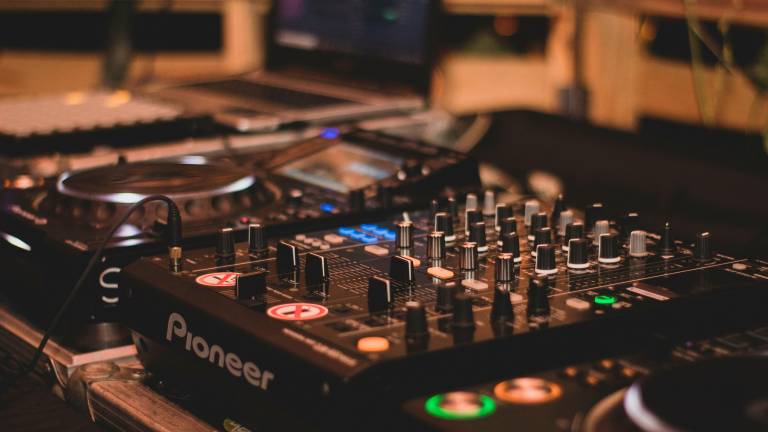 Rimini, stop alla musica alle 2 di notte per Ferragosto